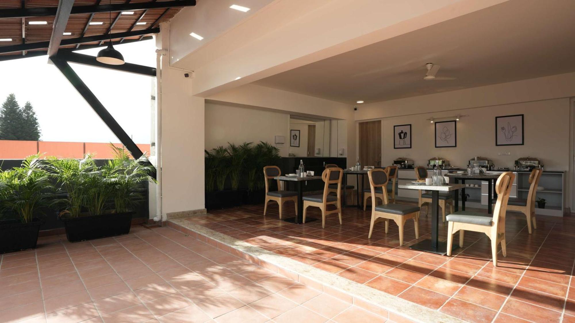 Wandr Hotel- Near Mg Road بنغالور المظهر الخارجي الصورة
